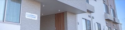 建物のエントランス