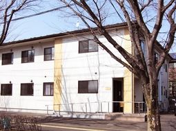 明るい木造の外観