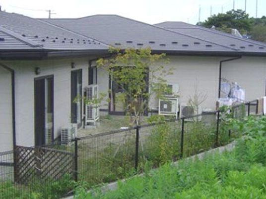 庭のある平屋の外観  