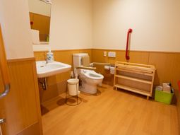 バリアフリーの洗面・トイレ