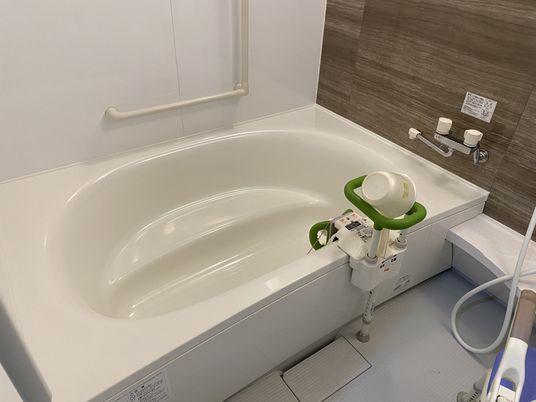 ゆったりサイズの浴槽
