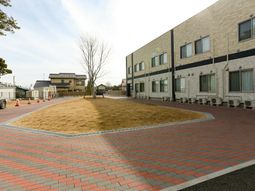 整備された施設の外観