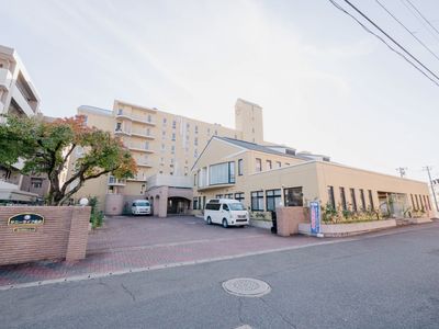 多階層の建物エクステリア