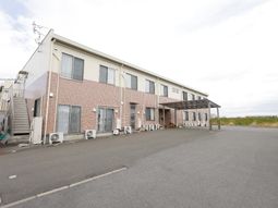 レンガ調建物の外観