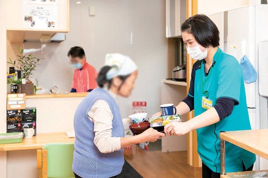 スタッフと利用者の交流
