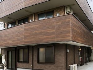 木目調の建物外観  
