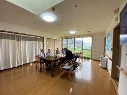居心地の良い明るい食堂