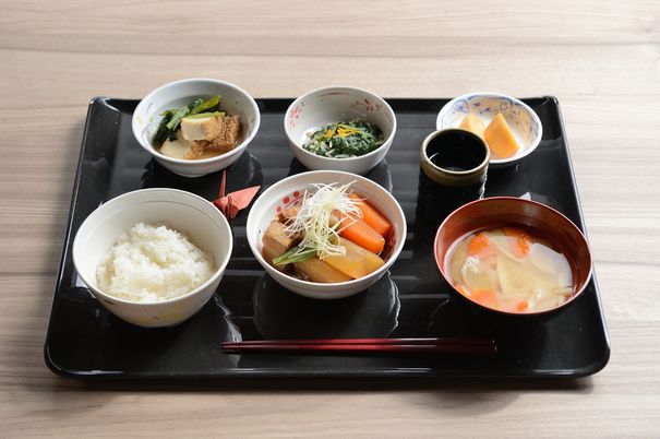 和風のバランス良い食事