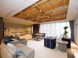 リラックスできる洗練ラウンジ