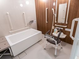 バリアフリー浴室設備