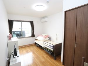 明るく整った居室