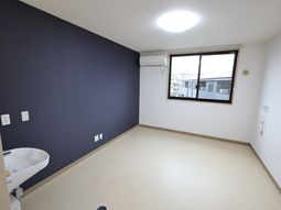 明るい部屋の居室