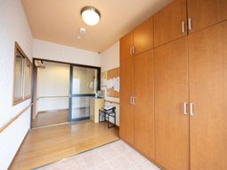 広々とした廊下