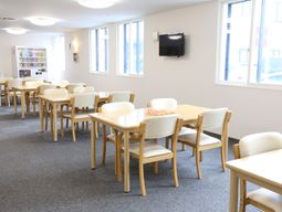 明るいダイニングルーム