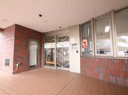 清潔なエントランス風景