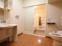 清潔な洗面トイレスペース
