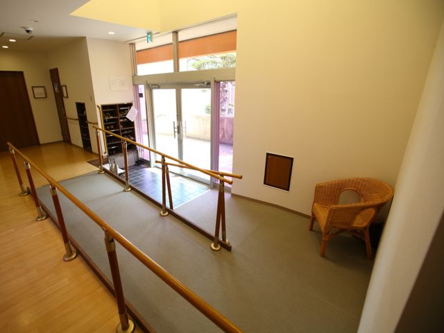 エントランスホールの風景