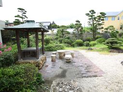 静かな庭の風景
