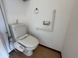 安全な便座のトイレ