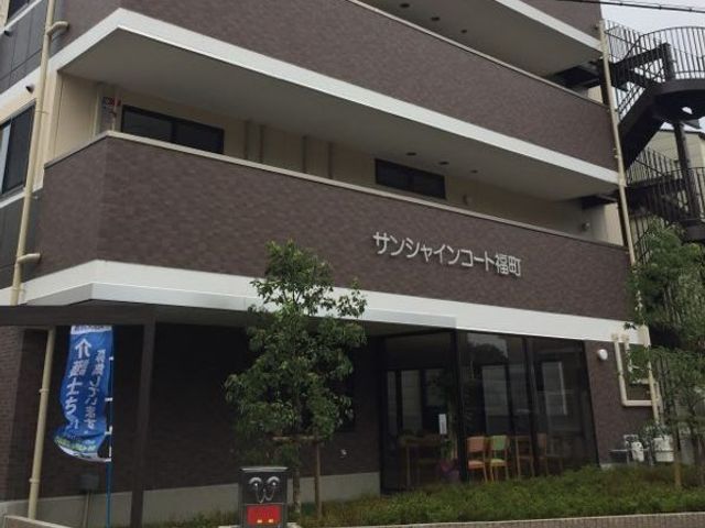 働きやすい施設の外観 外観 清潔感があり、明るい施設外観です。穏やかな環境の中で働けることが期待できます。