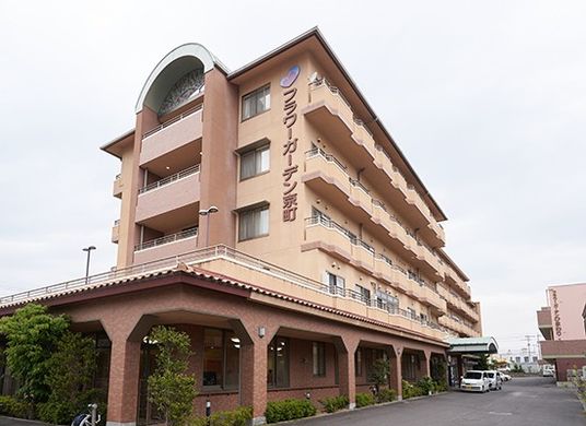 清潔感漂う外観の施設