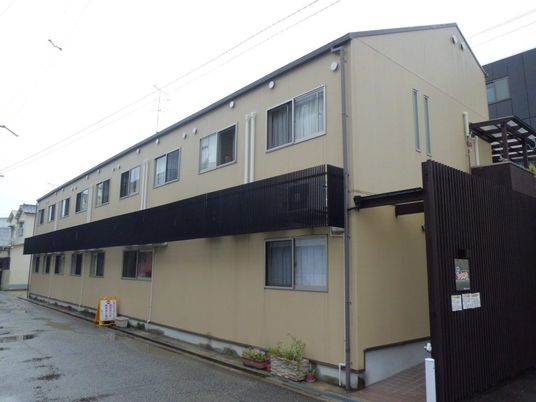 快適な環境の施設外観