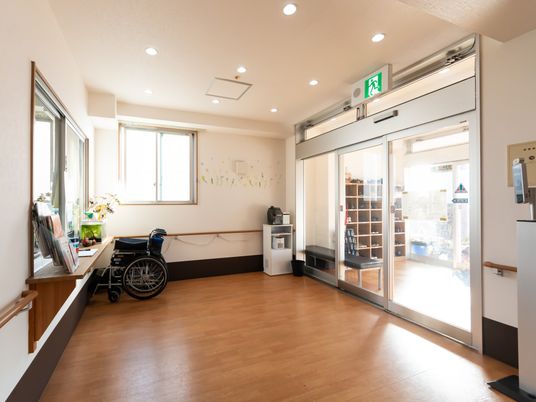 広々としたエントランス