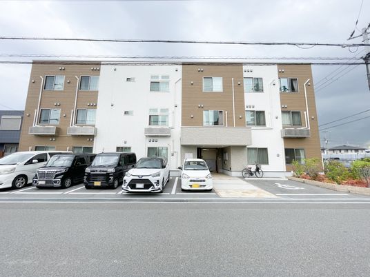 清潔感のある建物外観