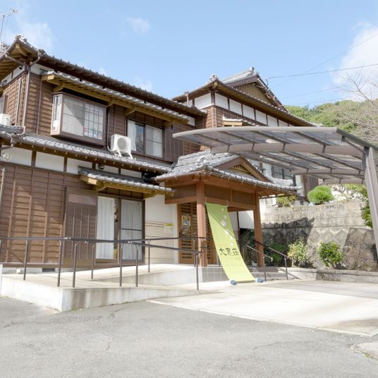 和風建物の外観