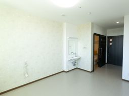 明るい洋室のインテリア