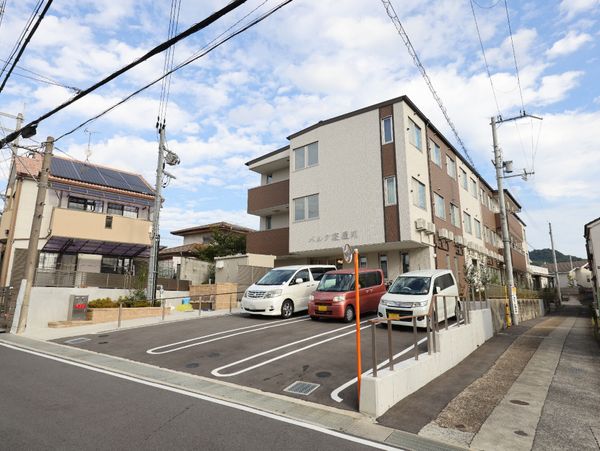 清潔感のある建物外観