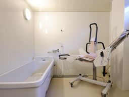 バリアフリー浴室設備