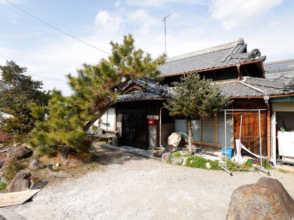 和風の建物外観