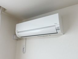 シンプルな壁付け