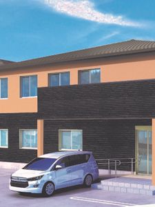 明るい色合いの建物外観