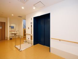 清潔感のある廊下スペース