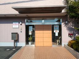 清潔感のあるエントランス