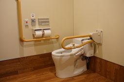 バリアフリー対応トイレ