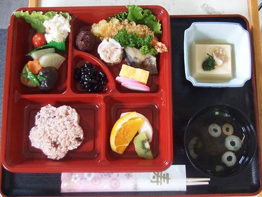 バランスの取れた食事提供