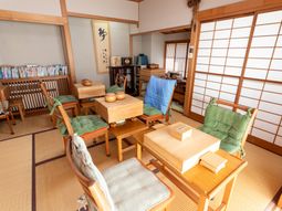 落ち着いた雰囲気の和室