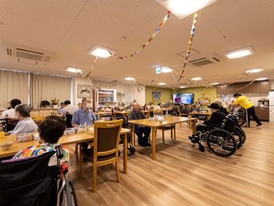 飾り付けされた食堂