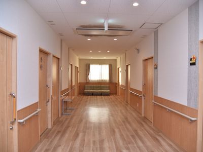 清潔感ある廊下の様子
