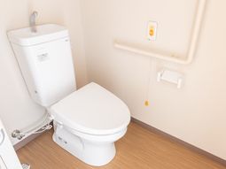 バリアフリーなトイレ設備