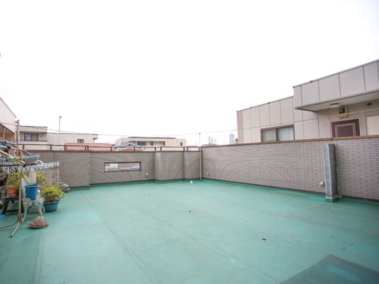 屋上庭園風スペース