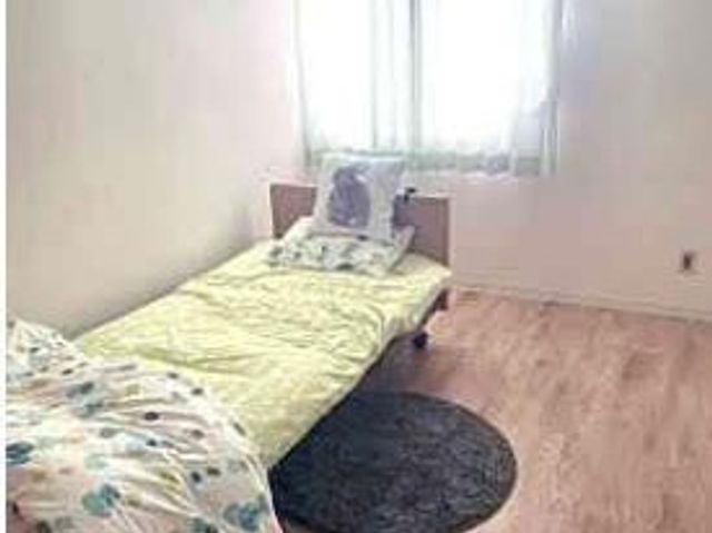 居心地の良い居室の一例 居室 ゆとりのある居室で、窓から自然な光が差し込み、快適な日々をお過ごしいただけます。