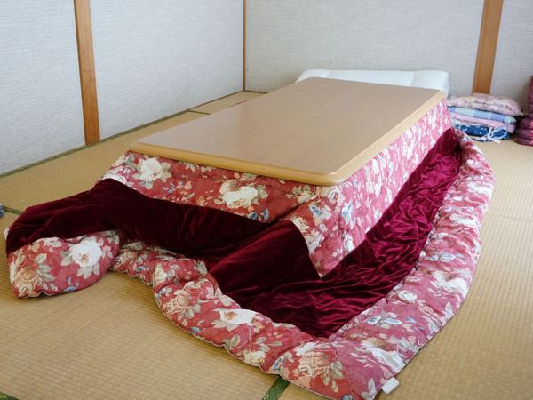 和室の布団と座卓