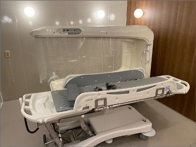 専用設備のある浴室 浴室 安全で快適な専用設備が整った空間です。介助が必要な方にも安心してご利用いただけます。