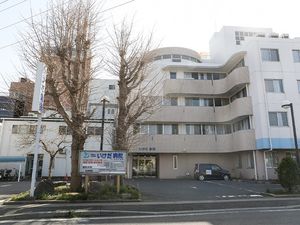 病院外観  