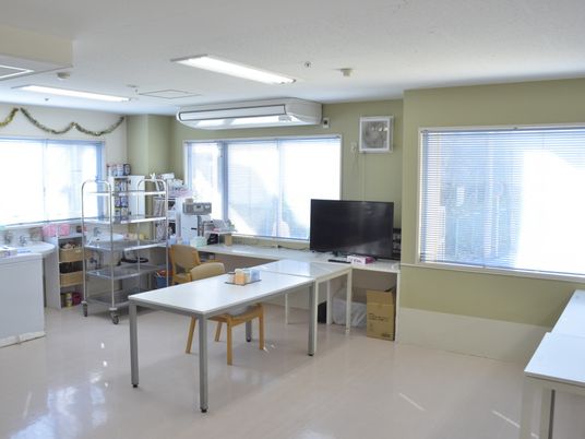 明るい空間のラウンジ