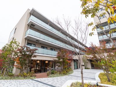多階層施設の外観
